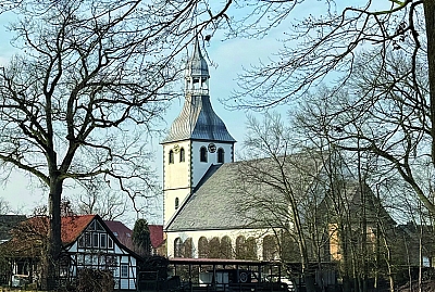 Pfarrkirche St. Georg Hopsten